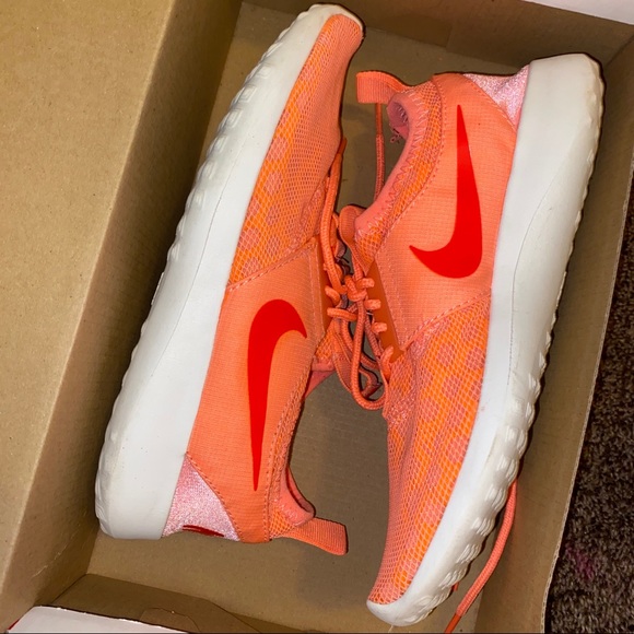 Nike Shoes - COPY - Nike shoes. Nike Shoes - COPY - Nike shoes.